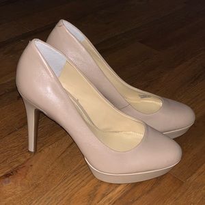 Gianni Bini Nude Pumps - Never been worn!